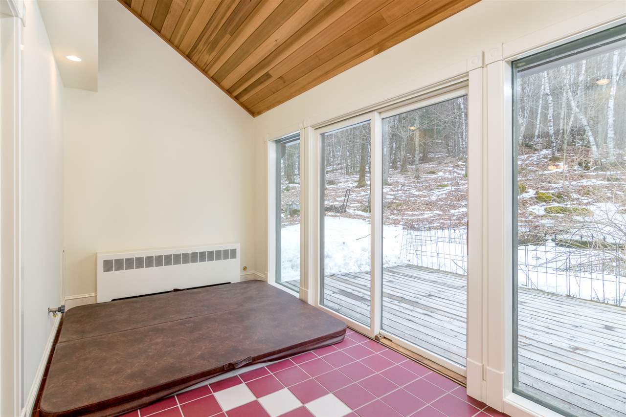 261 Stonefence Road Richmond, VT 05477 - Photo 14 of 28 Gallery Image 14