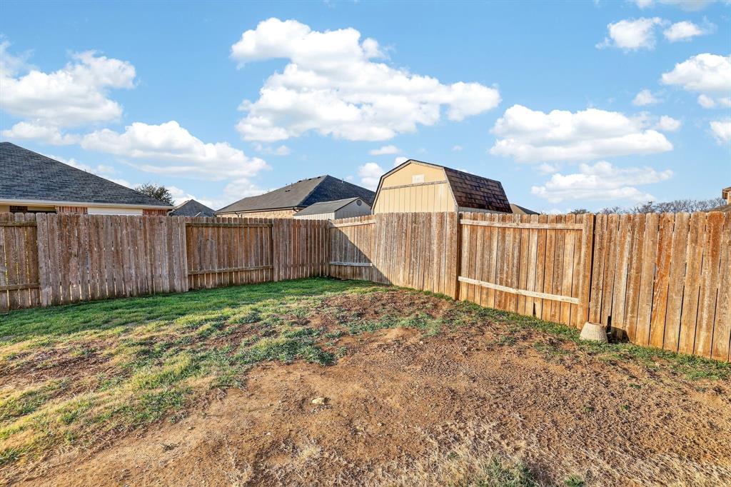 136 Eider Drive Sanger, TX 76266 - Photo 5 of 30