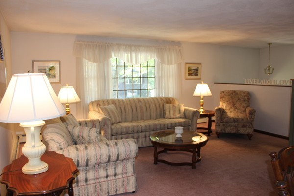 26 Riverside Drive Reading, MA 01867 - Photo 6 of 16 Gallery Image 6