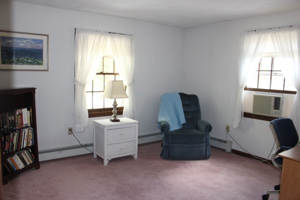 26 Riverside Drive Reading, MA 01867 - Photo 9 of 16 Gallery Image 9