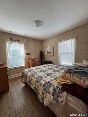 $274,900 | 9 Central Avenue, Winchester, CT 06098