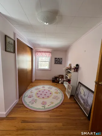 $274,900 | 9 Central Avenue, Winchester, CT 06098