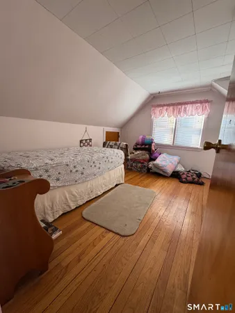 $274,900 | 9 Central Avenue, Winchester, CT 06098