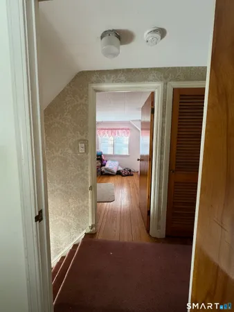 $274,900 | 9 Central Avenue, Winchester, CT 06098