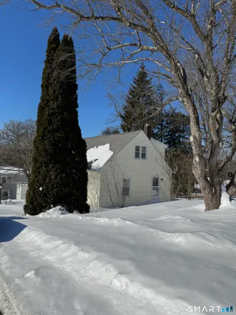 $274,900 | 9 Central Avenue, Winchester, CT 06098