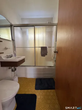 $274,900 | 9 Central Avenue, Winchester, CT 06098