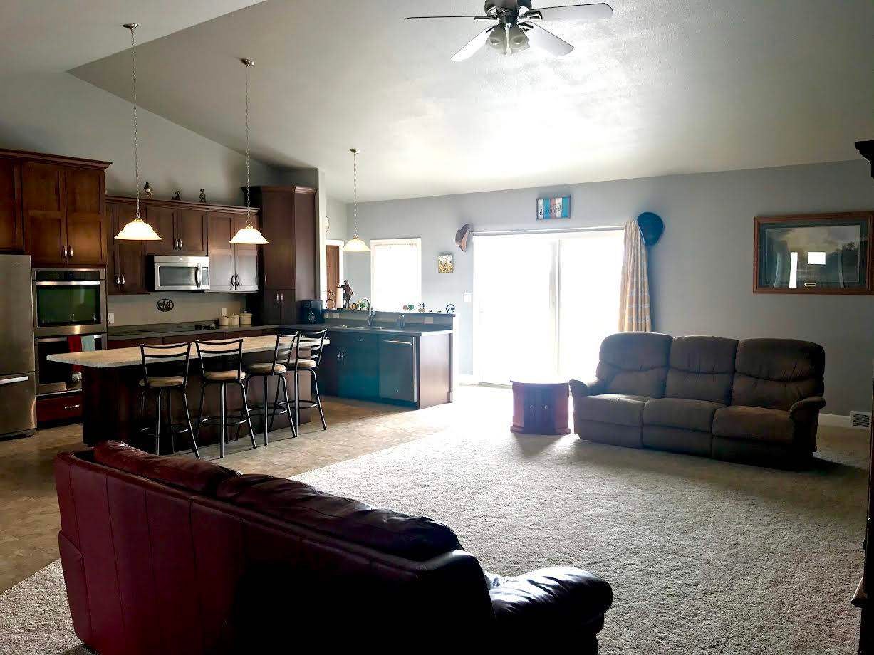 1722 Golf Course Boulevard Independence, IA 50644 - Photo 9 of 21 Gallery Image 9