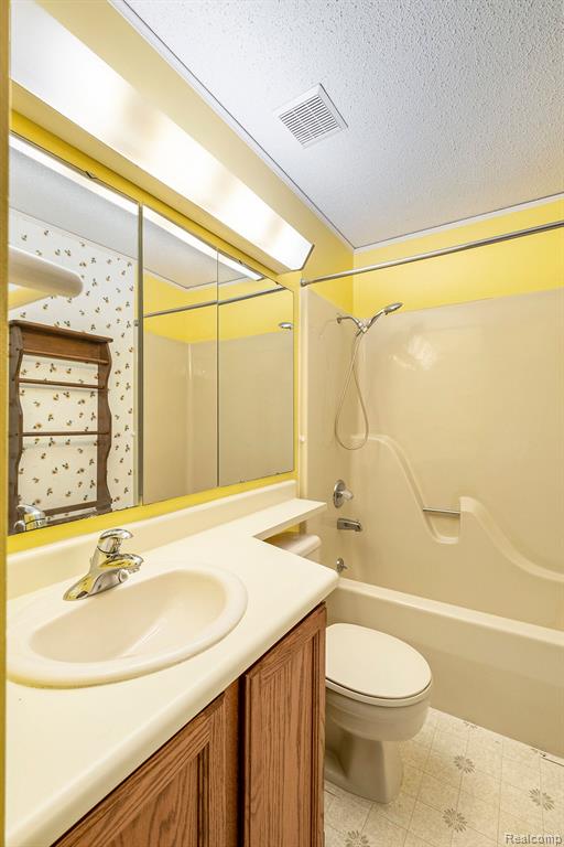 605 Golf Road Lapeer, MI 48446 - Photo 8 of 13