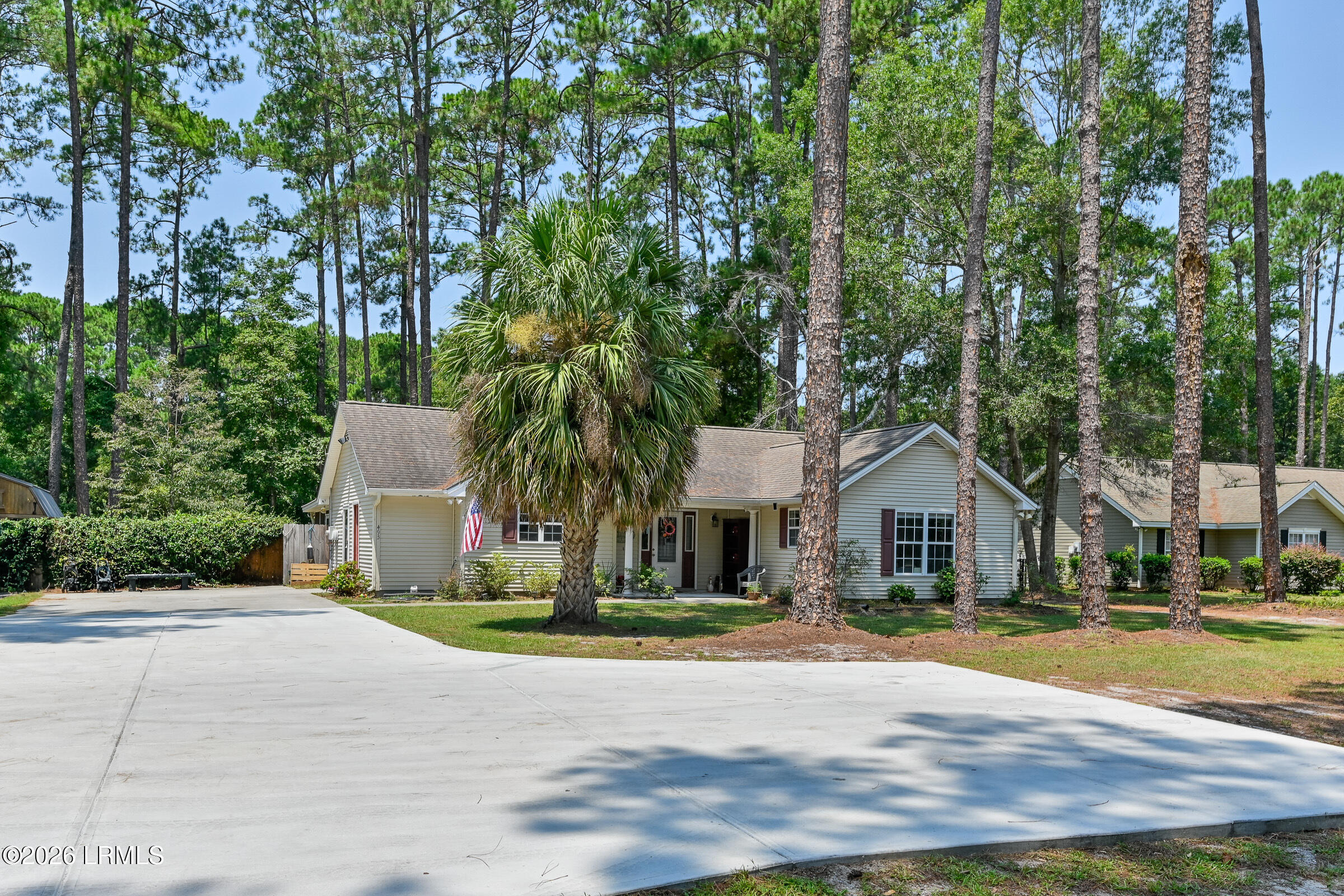 495 Sams Point Road Beaufort, SC 29907 - Photo 2 of 40 495 Sams Point Rd-3