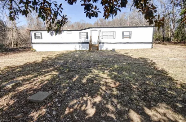 $1,150 | 4574 Calhoun Drive, Liberty, NC 27298