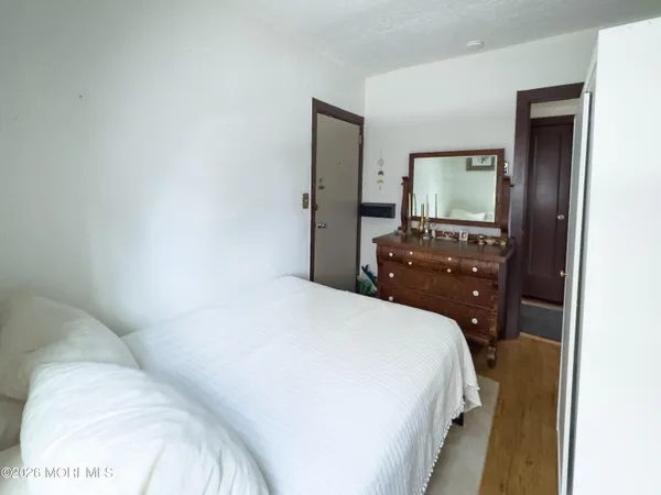 $2,100 | 19 Leroy Place, Unit 1E, Red Bank, NJ 07701