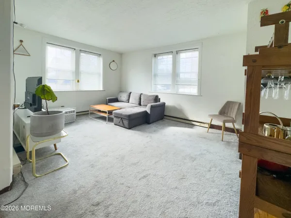 $2,100 | 19 Leroy Place, Unit 1E, Red Bank, NJ 07701
