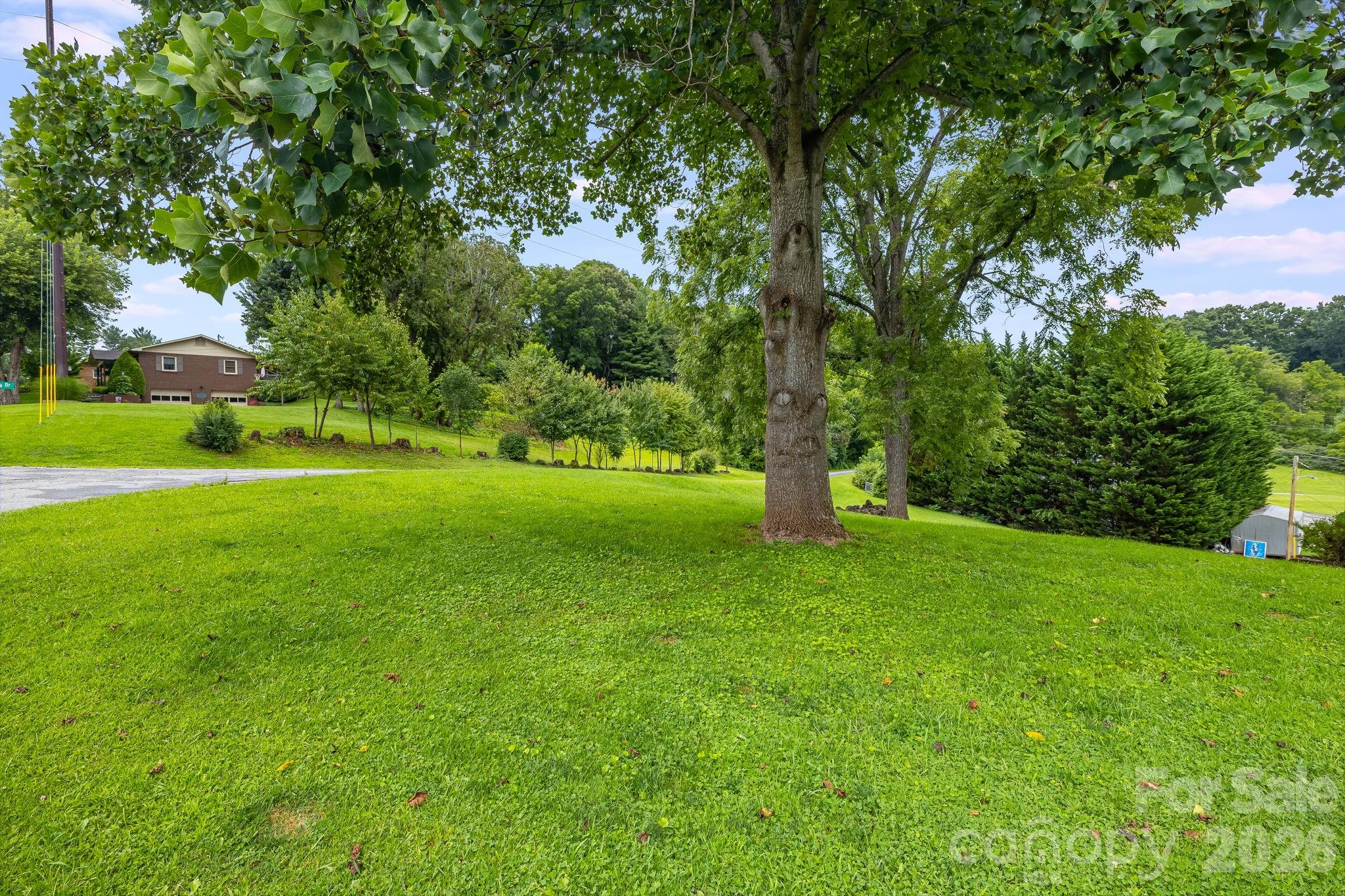2117 Old Clyde Road Clyde, NC 28721 - Photo 38 of 43 Gallery Image 38