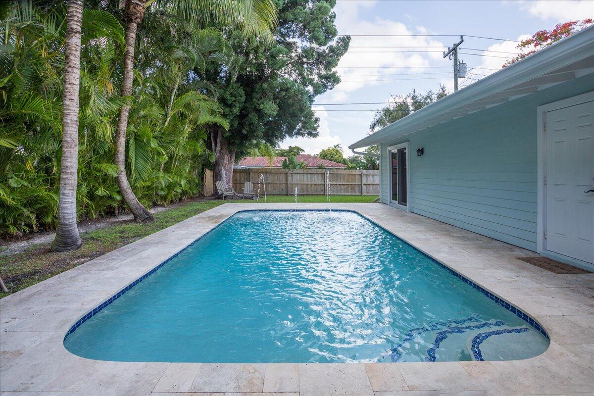 1110 Southwest 15th Street Boca Raton, FL 33486 - Photo 27 of 41 a view of a backyard
