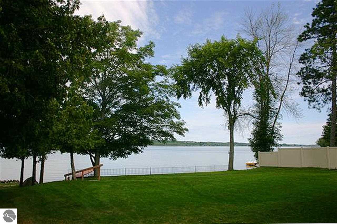 8970 South Sunnyview Road Traverse City, MI 49684 - Photo 14 of 46 1786580-13.JPG