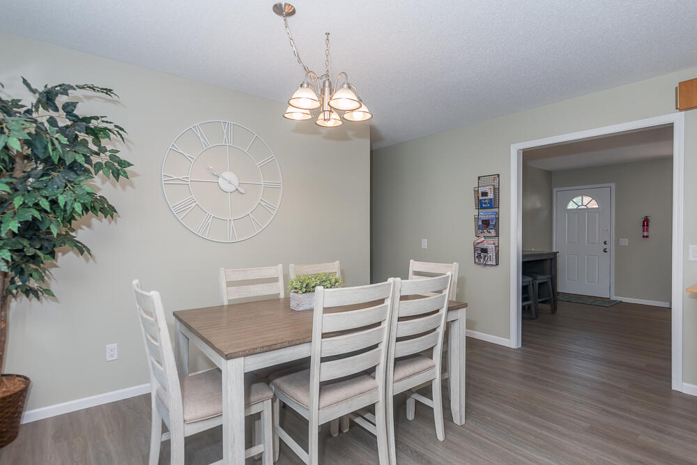 46575 Delta Drive Decatur, MI 49045 - Photo 28 of 49 Dining b