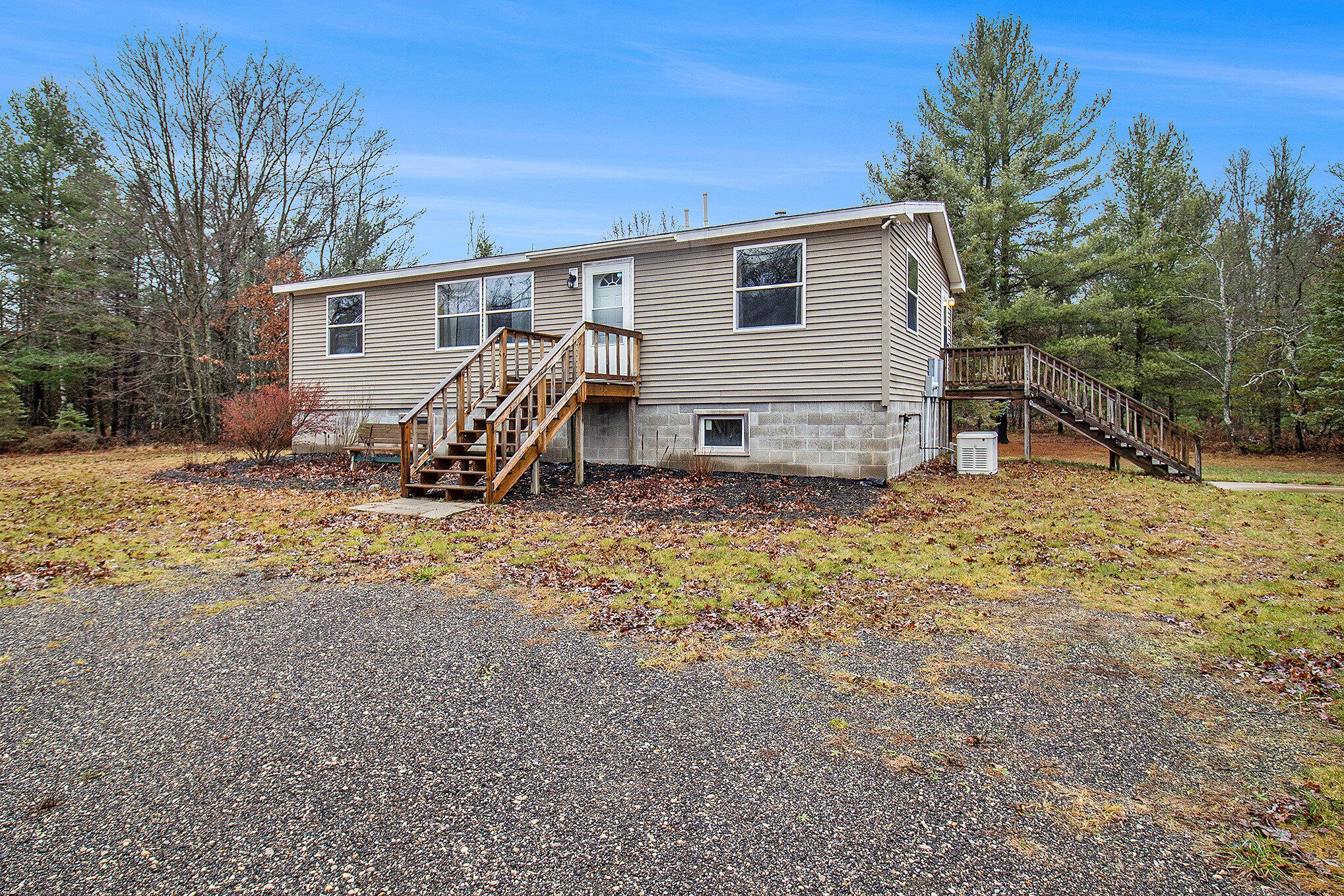 8924 East Kinney Road Branch, MI 49402 - Photo 1 of 22 018_5r6a1496_294