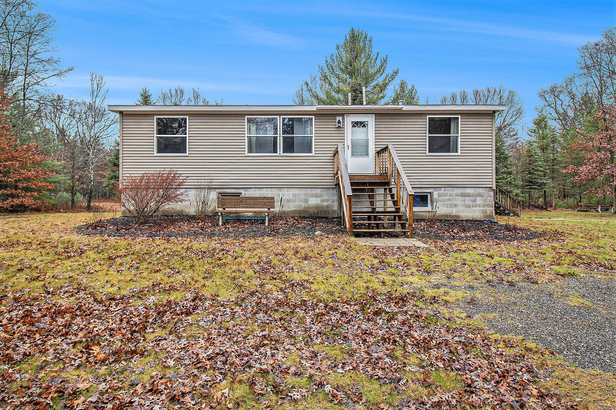 8924 East Kinney Road Branch, MI 49402 - Photo 18 of 22 017_5r6a1495_713