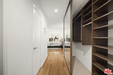 $709,000 | 11954 Goshen Avenue, Unit 205, Los Angeles, CA 90049