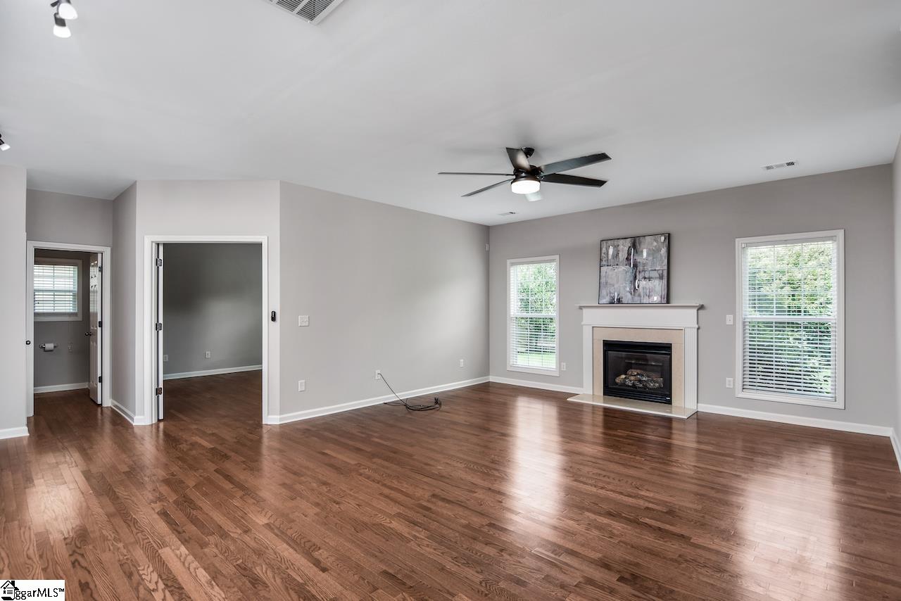 304 Rivanna Lane Greenville, SC 29607 - Photo 5 of 36 Gallery Image 5