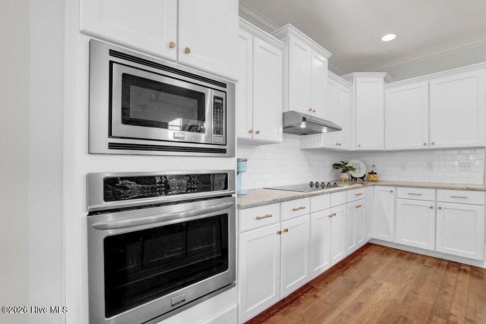 75 Fletcher Lane Hampstead, NC 28443 - Photo 20 of 58 Wall Oven