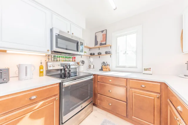 $480,000 | 577 Glendale Circle, Ann Arbor, MI 48103