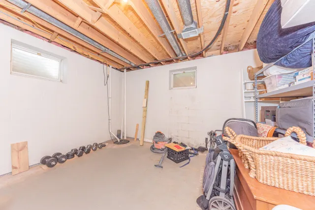 $480,000 | 577 Glendale Circle, Ann Arbor, MI 48103