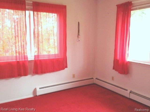2681 Glouchester Road Rochester, MI 48309 - Photo 6 of 22 Den.jpg