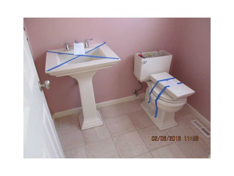 82 Fieldstone Drive Coventry, RI 02816 - Photo 9 of 15 Bathroom.