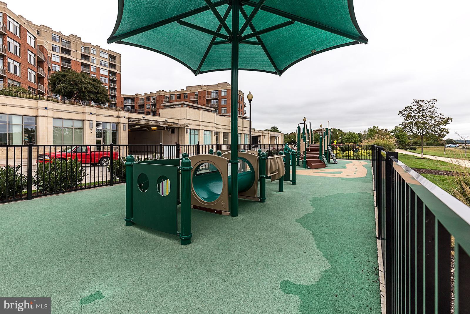 3650 South Glebe Road, Unit 666 Arlington, VA 22202 - Photo 17 of 21 Playground
