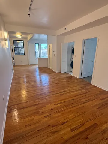 $2,000 | 5726 South King Drive, Unit 3A, Chicago, IL 60637