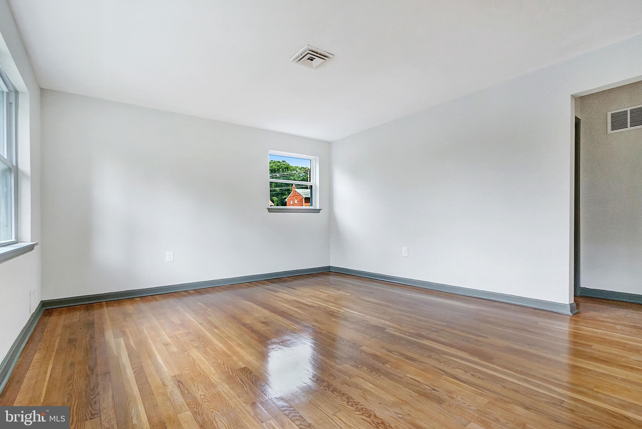 2502 Cool Spring Road Adelphi, MD 20783 - Photo 4 of 23