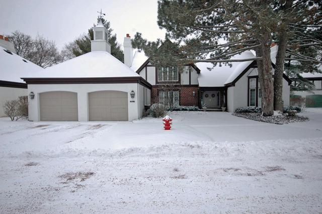 1105 Burr Ridge Club Burr Ridge, IL 60527 - Photo 1 of 21 Gallery Image 1