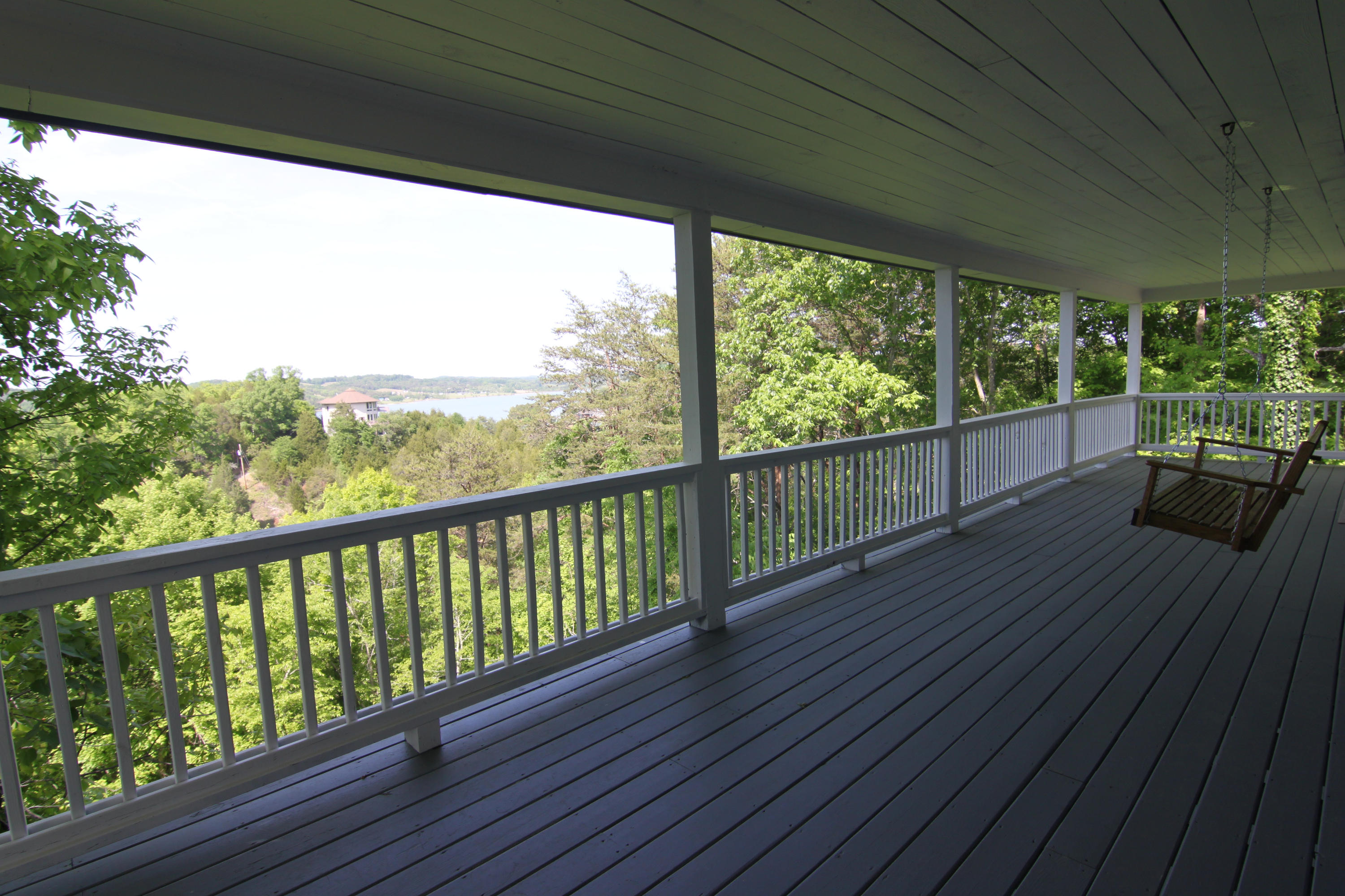 2513 Valley View Road Dandridge, TN 37725 - Photo 34 of 36 Upper Deck