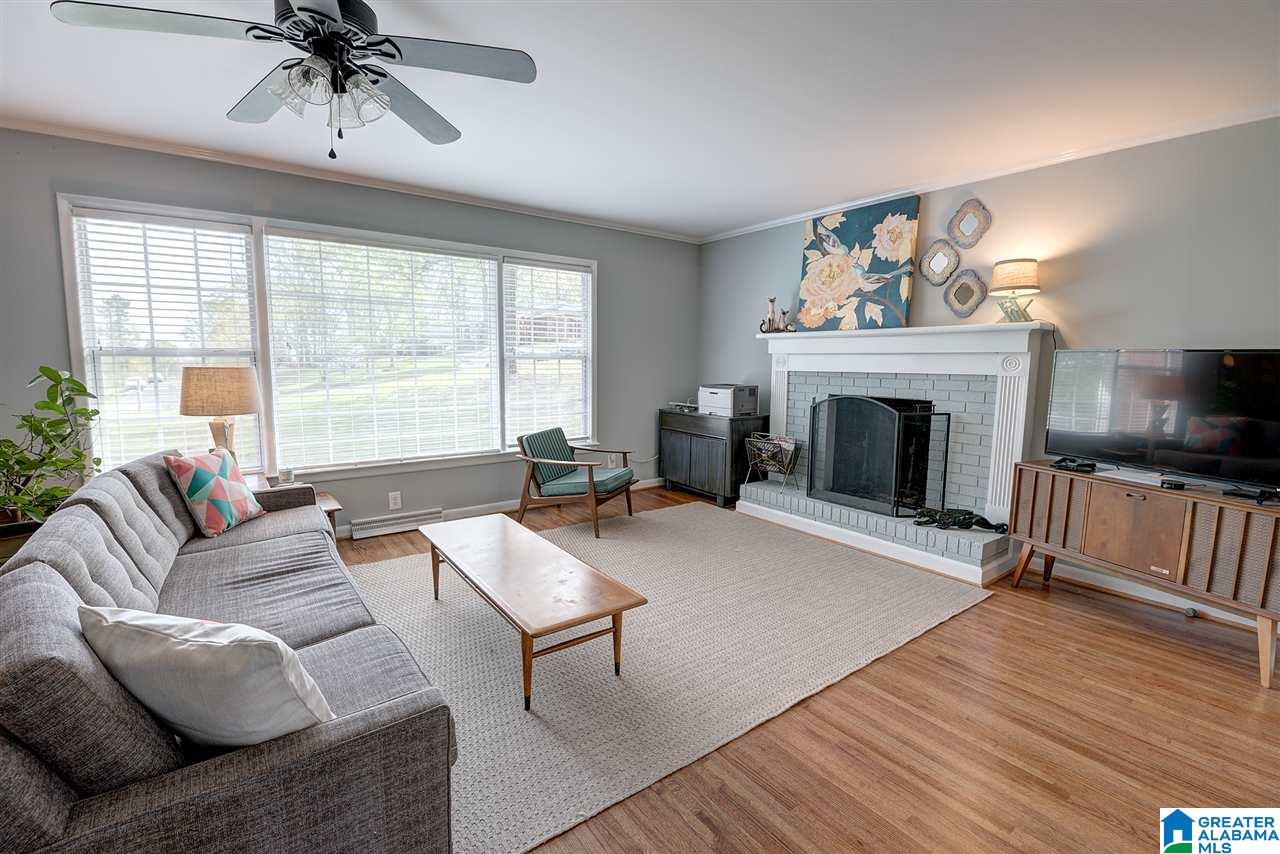1208 Tribe Trail Alabaster, AL 35007 - Photo 3 of 37 Gallery Image 3