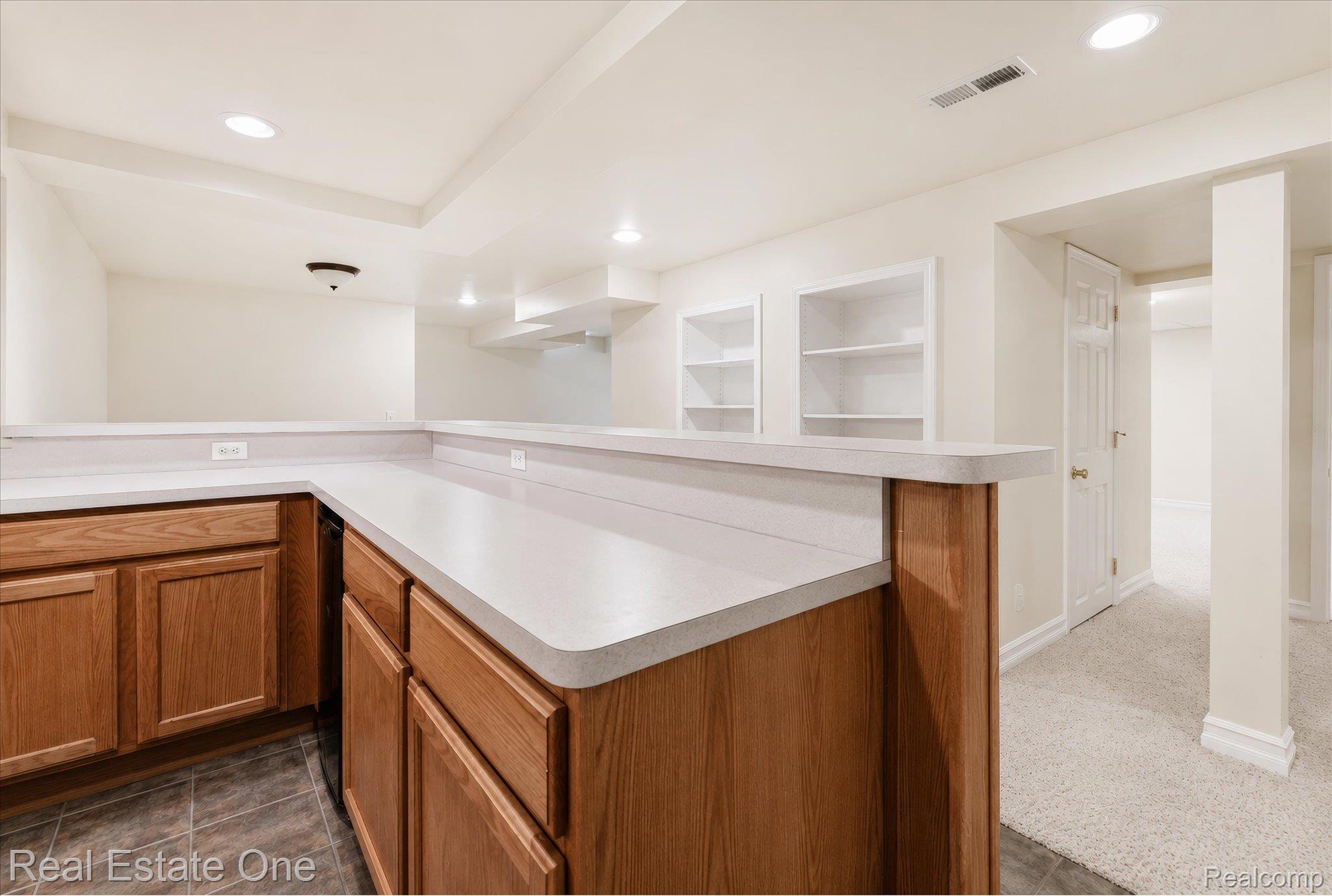 3393 Charlwood Drive Rochester, MI 48306 - Photo 44 of 60 44-049.jpg