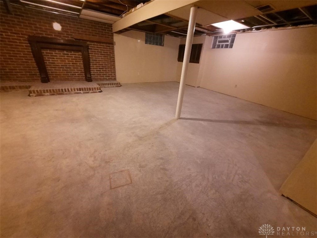 433 Lewiston Road Kettering, OH 45429 - Photo 23 of 28 Gallery Image 23
