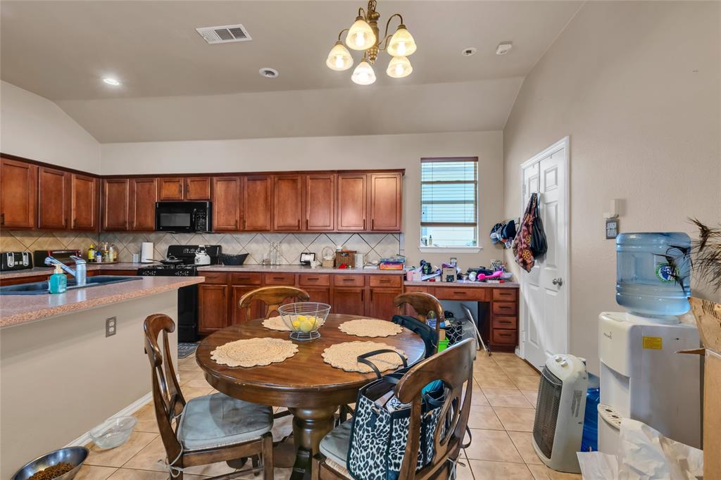 1728 Mercer Way Savannah, TX 76227 - Photo 13 of 20