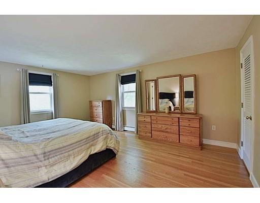 27 Oak Hill Road Wayland, MA 01778 - Photo 8 of 29 Gallery Image 8