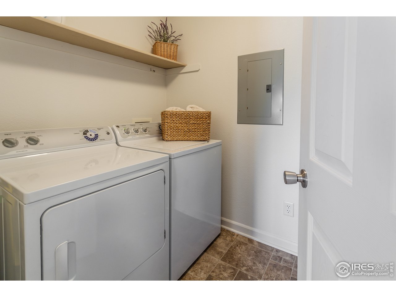 5151 29th Street, Unit 1011 Greeley, CO 80634 - Photo 20 of 33 Laundry room