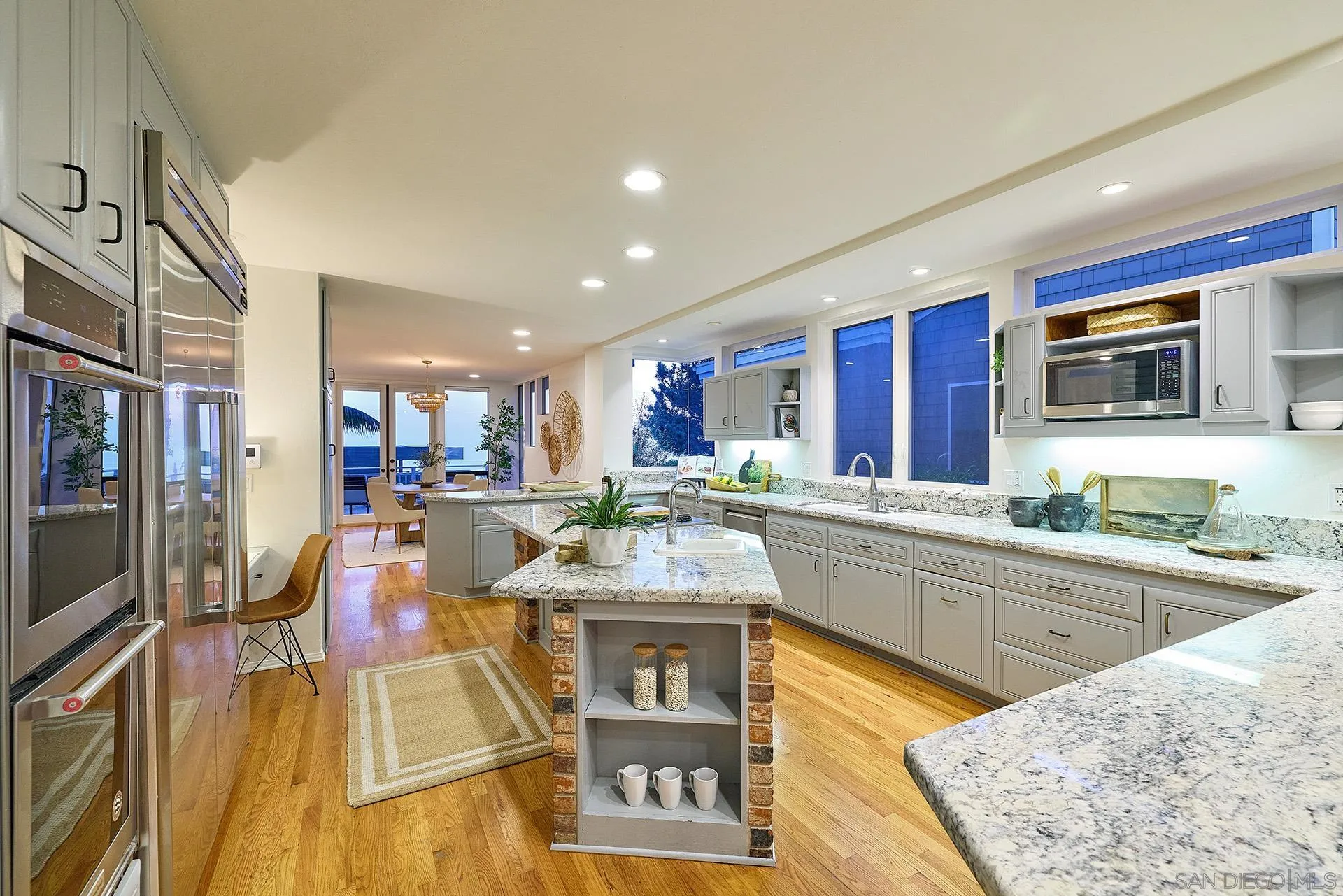 13765 Condesa Drive Del Mar, CA 92014 - Photo 13 of 75