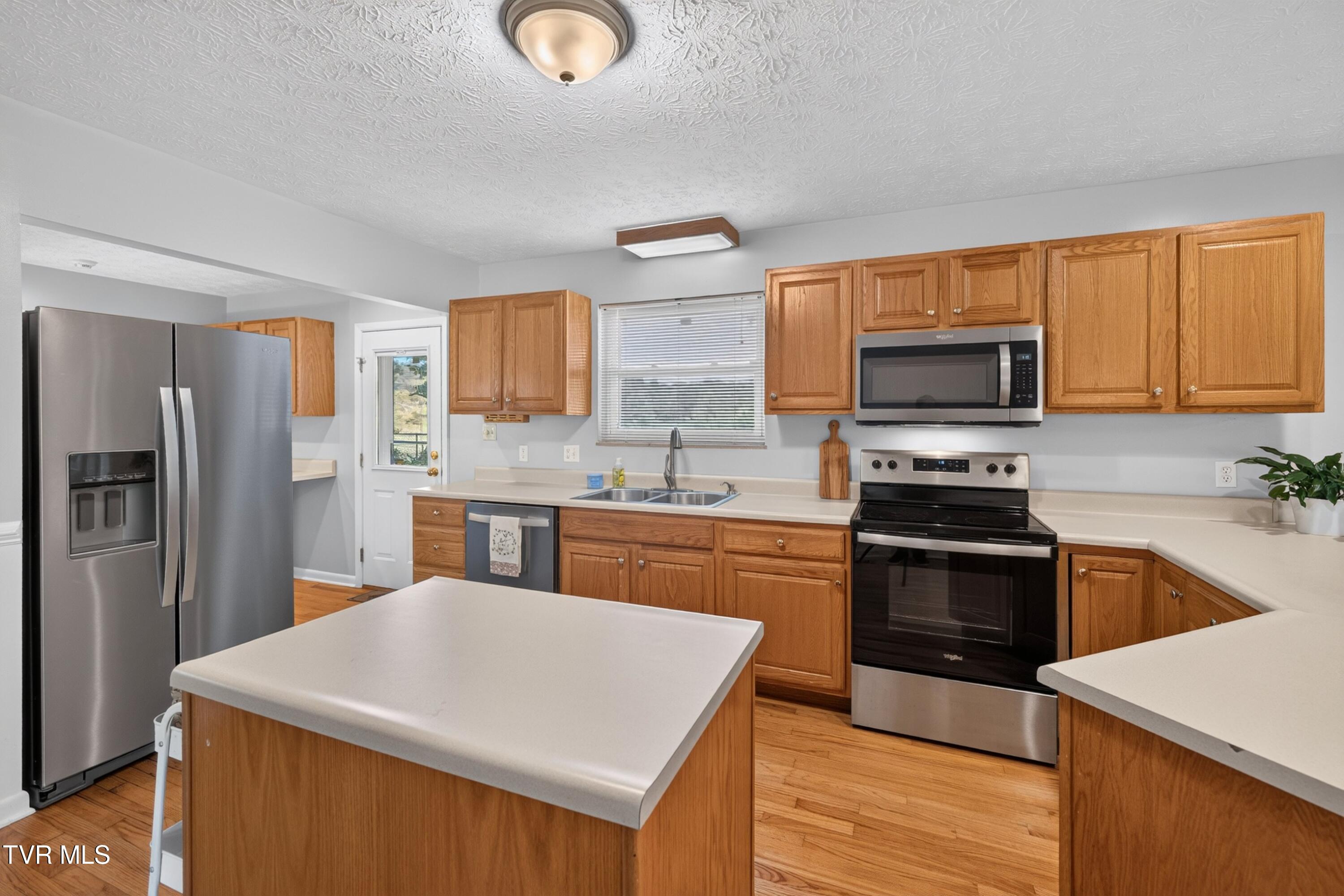 1326 Golf Course Road Newport, TN 37821 - Photo 10 of 41 009-1326GolfCourseRoad-Newport-TN-37821-