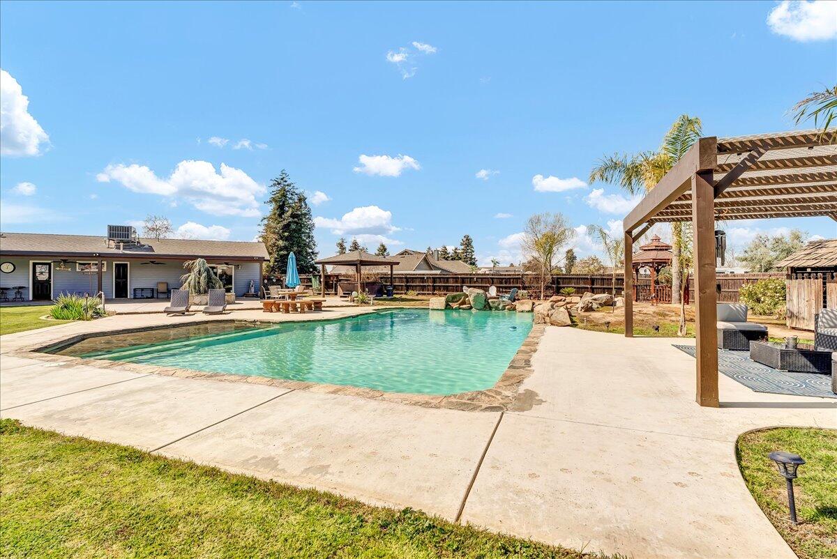 2166 Morris Court Exeter, CA 93221 - Photo 31 of 39 40-40