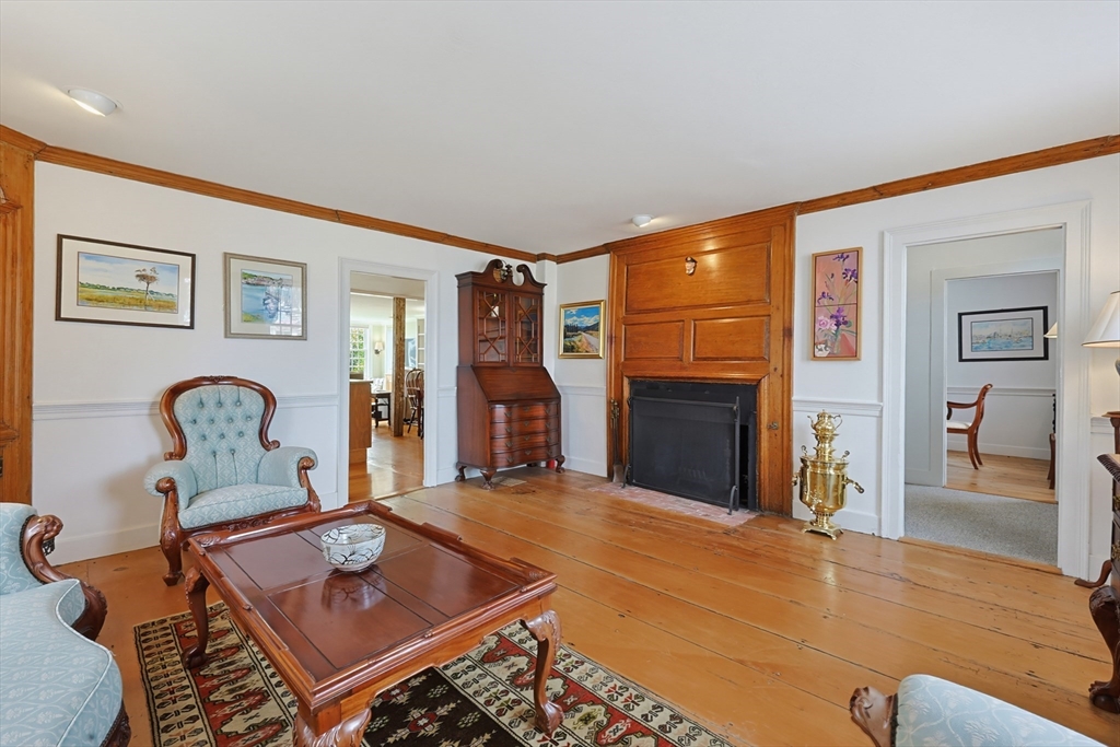 2037 Main Road Westport, MA 02791 - Photo 7 of 42