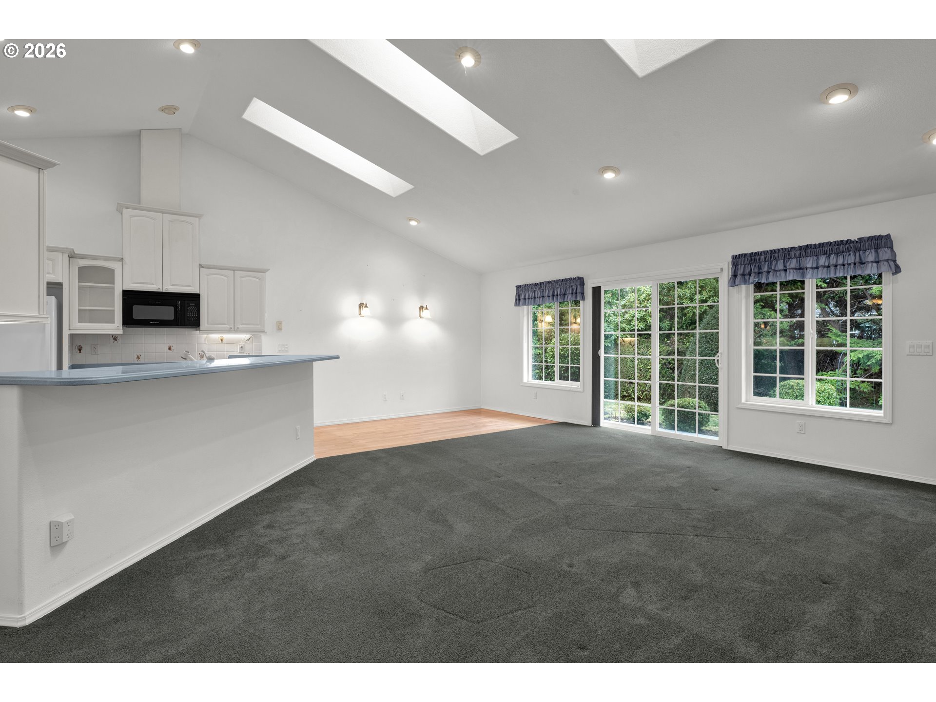 87909 Limpit Lane Florence, OR 97439 - Photo 9 of 48