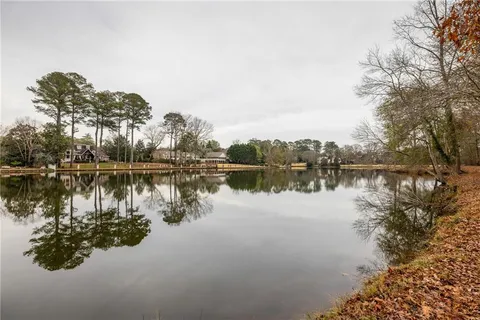 $600,000 | 4900 Whitewater Drive, Peachtree Corners, GA 30092