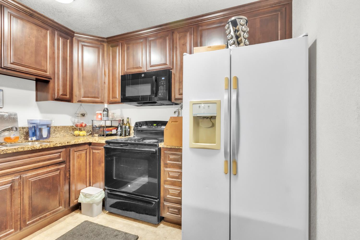 10957 Hirschfeld Way Rancho Cordova, CA 95670 - Photo 9 of 40