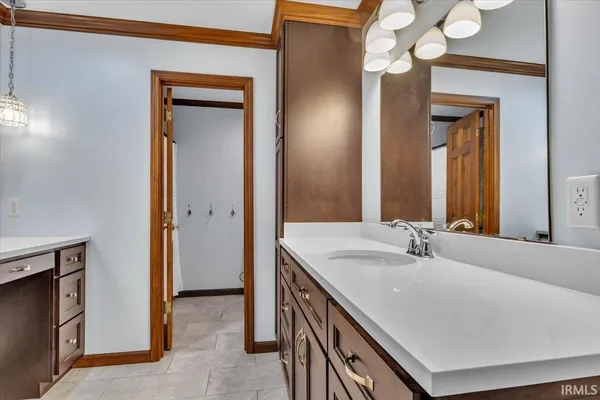 $649,900 | 3411 Pineridge Drive, Newburgh, IN 47630