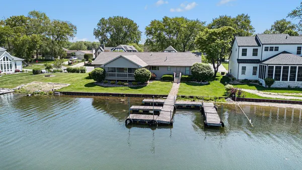 $829,000 | 62546 Diamond View Drive, Cassopolis, MI 49031