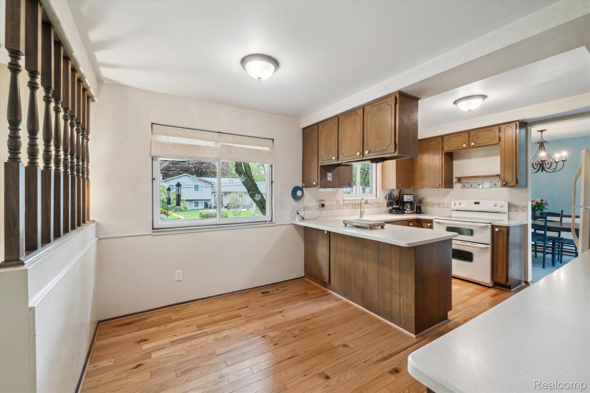 2165 Chalet Drive Rochester, MI 48309 - Photo 15 of 41 Gallery Image 15